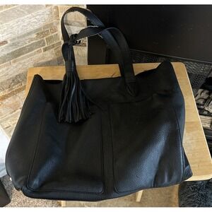 Steve Madden Black Pebbled Tote W/ Interior‎ Pocket Large